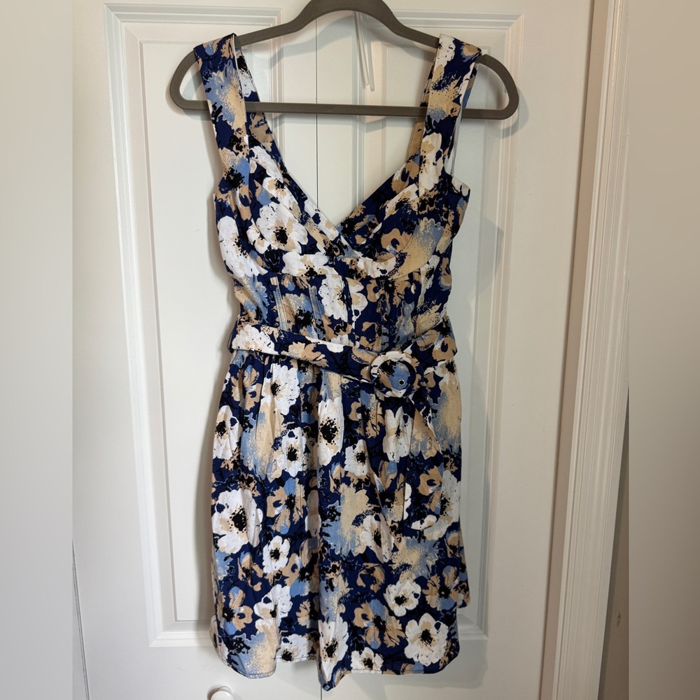 NWT Lulu’s Sunny Attraction Navy Floral Linen Bustier Belted Mini Dress Size M - Picture 2 of 8